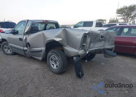 1999 Chevrolet Silverado 1500 z USA, uszkodzony, nr VIN 1GCEC14W8XE176566